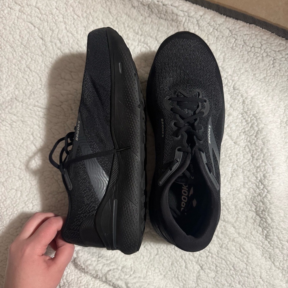 Brooks Running Shoes - Size 11 - Picture 3 of 7
